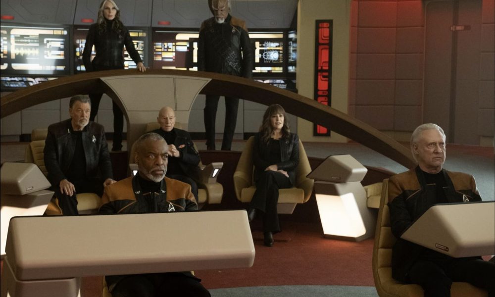 Fixing Nostalgia: “Star Trek” Boldly Goes to Less Utopian Futures